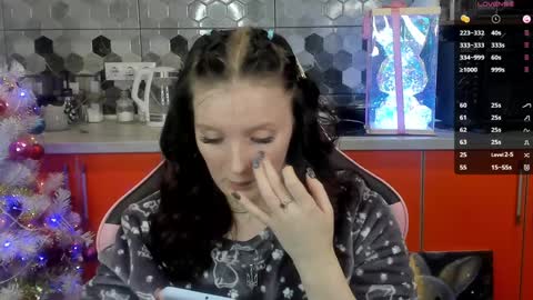Snapshot of playful_mary chatting on December 21, 11:45 pm Masha online show from December 21, 11:45 pm