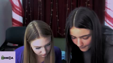 Sophie online show from December 19, 1:40 pm