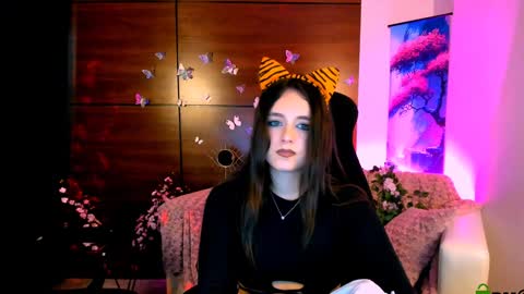 Sophie online show from January 6, 5:06 pm