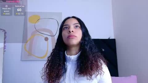 Snapshot of playfuljust_18 chatting on July 2, 12:33 pm SAMARA online show from July 2, 12:33 pm