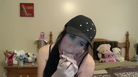 Snapshot of playfulkitten17 chatting on March 30, 5:36 pm playfulkitten17 online show from March 30, 5:36 pm