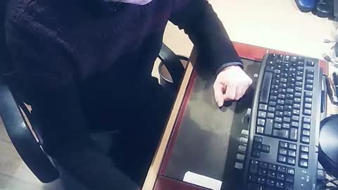 littlenounours online show from February 10, 8:18 am