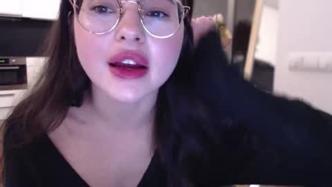 Mary online show from October 2, 9:33 pm