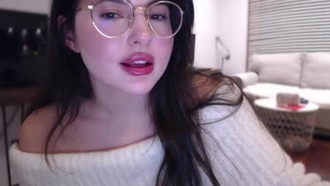 Mary online show from December 13, 10:04 pm