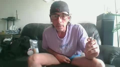 Snapshot of playoncam69 chatting on December 16, 5:43 pm playoncam69 online show from December 16, 5:43 pm