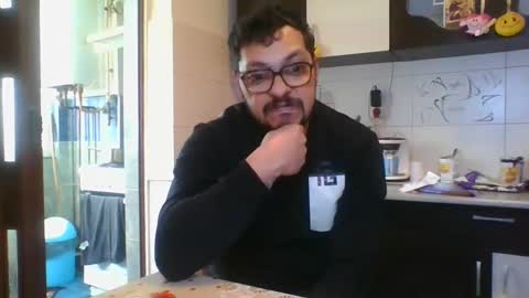 Snapshot of pleas3s_sweet chatting on February 8, 11:44 am pleas3s_sweet online show from February 8, 11:44 am