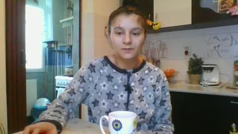 Snapshot of pleas3s_sweet chatting on March 2, 6:05 am pleas3s_sweet online show from March 2, 6:05 am