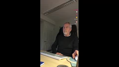 Snapshot of pleasedominateme chatting on January 3, 4:16 pm Pleasedominateme online show from January 3, 4:16 pm