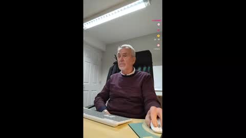 Snapshot of pleasedominateme chatting on February 7, 4:46 pm Pleasedominateme online show from February 7, 4:46 pm