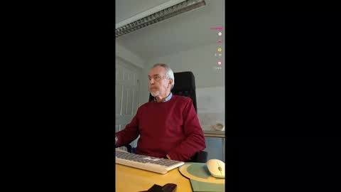 Snapshot of pleasedominateme chatting on February 28, 3:59 pm Pleasedominateme online show from February 28, 3:59 pm