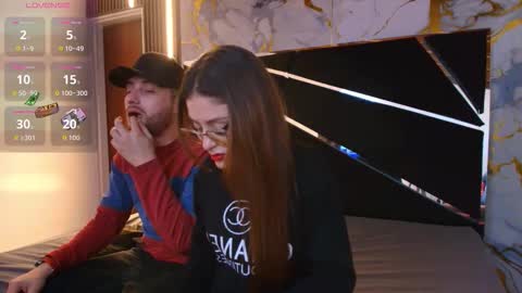 JUAN AND JULI online show from October 23, 10:30 pm