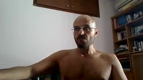 Snapshot of plu07f3520 chatting on August 4, 8:06 am plu07f3520 online show from August 4, 8:06 am