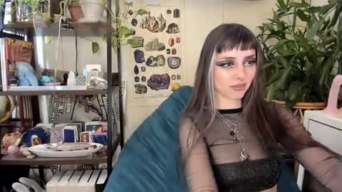 Snapshot of pluto_astrology chatting on January 18, 10:35 pm Goddess Pluto online show from January 18, 10:35 pm