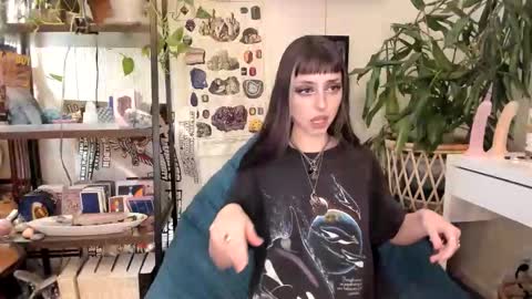 Snapshot of pluto_astrology chatting on February 13, 9:44 pm Goddess Pluto online show from February 13, 9:44 pm