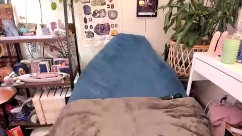 Snapshot of pluto_astrology chatting on February 16, 10:28 pm Goddess Pluto online show from February 16, 10:28 pm