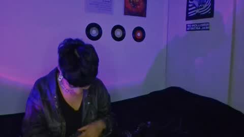    online show from September 26, 7:23 am