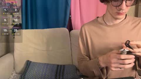 Cute Sofia and Handsome Richy online show from December 4, 2:54 am