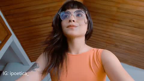 Snapshot of poeeticaa_ chatting on December 29, 8:04 pm IG ipoetica online show from December 29, 8:04 pm