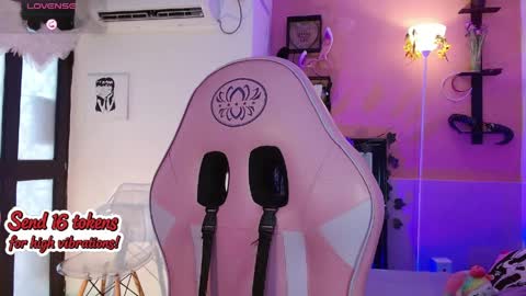 poison_liv online show from April 4, 1:52 pm