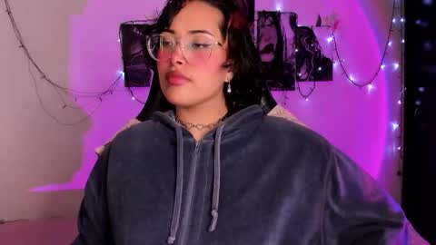 Willow                      Hours 12pm to 630pm Colombian time FRIDAY AND SUNDAY FREE DAYS online show from November 10, 5:34 pm