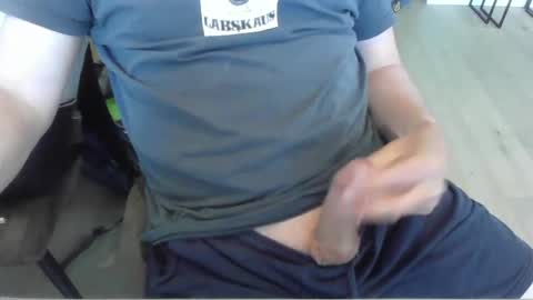 Snapshot of polarmg45 chatting on May 26, 4:52 am polarmg45 online show from May 26, 4:52 am