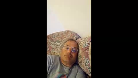Snapshot of polegatepaul chatting on May 7, 11:21 pm Paul Polegate online show from May 7, 11:21 pm