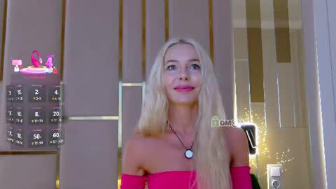Snapshot of poliina chatting on July 6, 11:51 pm Polina online show from July 6, 11:51 pm
