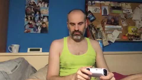 Snapshot of pollito1985 chatting on March 22, 1:47 pm DIEGO O DIEGUITO online show from March 22, 1:47 pm