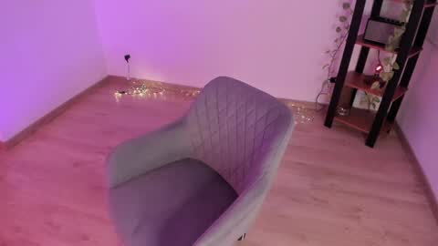 Polly online show from April 5, 2:31 am