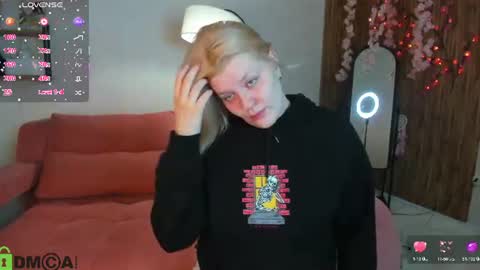 Snapshot of polly__mayer chatting on July 9, 1:20 am Polly online show from July 9, 1:20 am