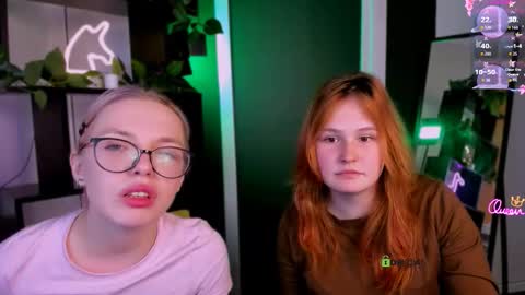 polly_cute1 online show from March 20, 8:03 pm