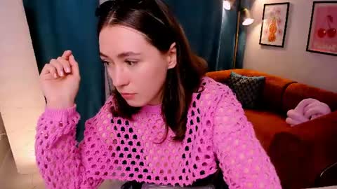 Snapshot of polly_pop_ chatting on July 5, 4:19 am Polly online show from July 5, 4:19 am