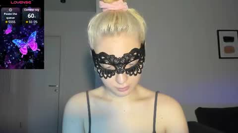 polly_skil online show from June 16, 6:32 pm