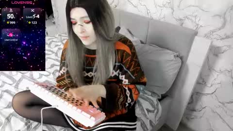 Polly online show from February 21, 12:00 am