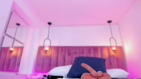 POLLY online show from February 7, 10:08 am