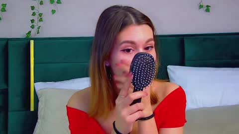 Polly online show from March 10, 9:29 pm