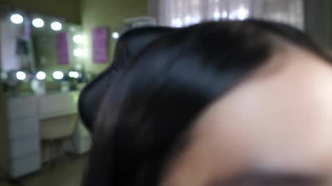 Snapshot of polvodeestrellas_ chatting on May 6, 2:33 pm - Help me Reach 100 thumbs up online show from May 6, 2:33 pm