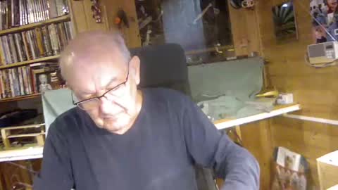 Snapshot of pomme1949 chatting on January 13, 10:47 am pomme1949 online show from January 13, 10:47 am