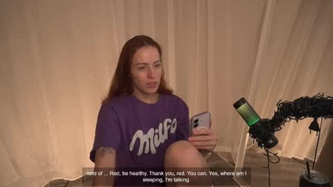 Snapshot of poni_dii chatting on February 9, 1:37 pm online show from February 9, 1:37 pm