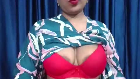 poojalady online show from November 27, 3:41 am