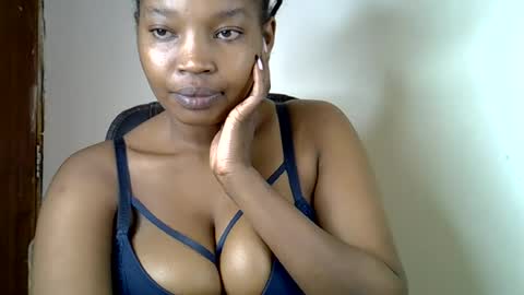pookie245909 online show from June 14, 4:31 pm