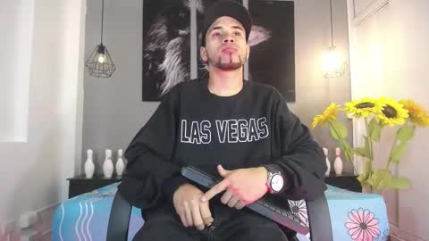 Snapshot of pool_vega chatting on October 6, 12:13 pm pool online show from October 6, 12:13 pm