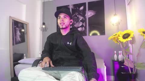 Snapshot of pool_vega chatting on October 7, 11:51 am pool online show from October 7, 11:51 am