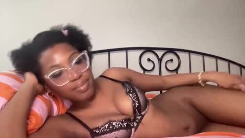 Snapshot of popasprincess chatting on May 29, 5:55 pm princess online show from May 29, 5:55 pm