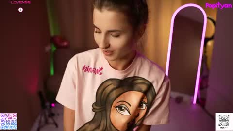 Snapshot of popityan chatting on June 15, 8:38 am Louise see you on December 1 at 2200 UTC3 online show from June 15, 8:38 am