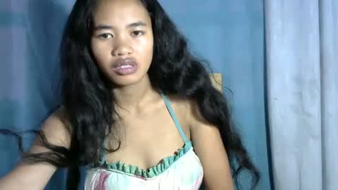 Snapshot of poppy_kelley chatting on May 13, 3:59 am Lilly online show from May 13, 3:59 am