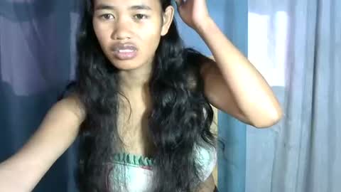 Snapshot of poppy_kelley chatting on May 30, 5:59 am Lilly online show from May 30, 5:59 am