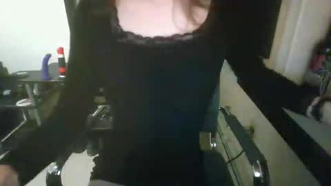 porcelain_tears01 online show from October 12, 9:08 am