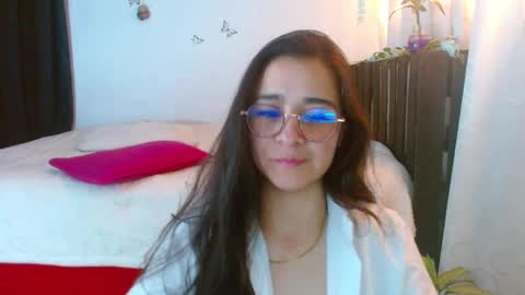 porcelainlux online show from January 9, 3:15 am