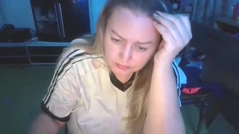 MelissOfficial online show from March 24, 1:54 am